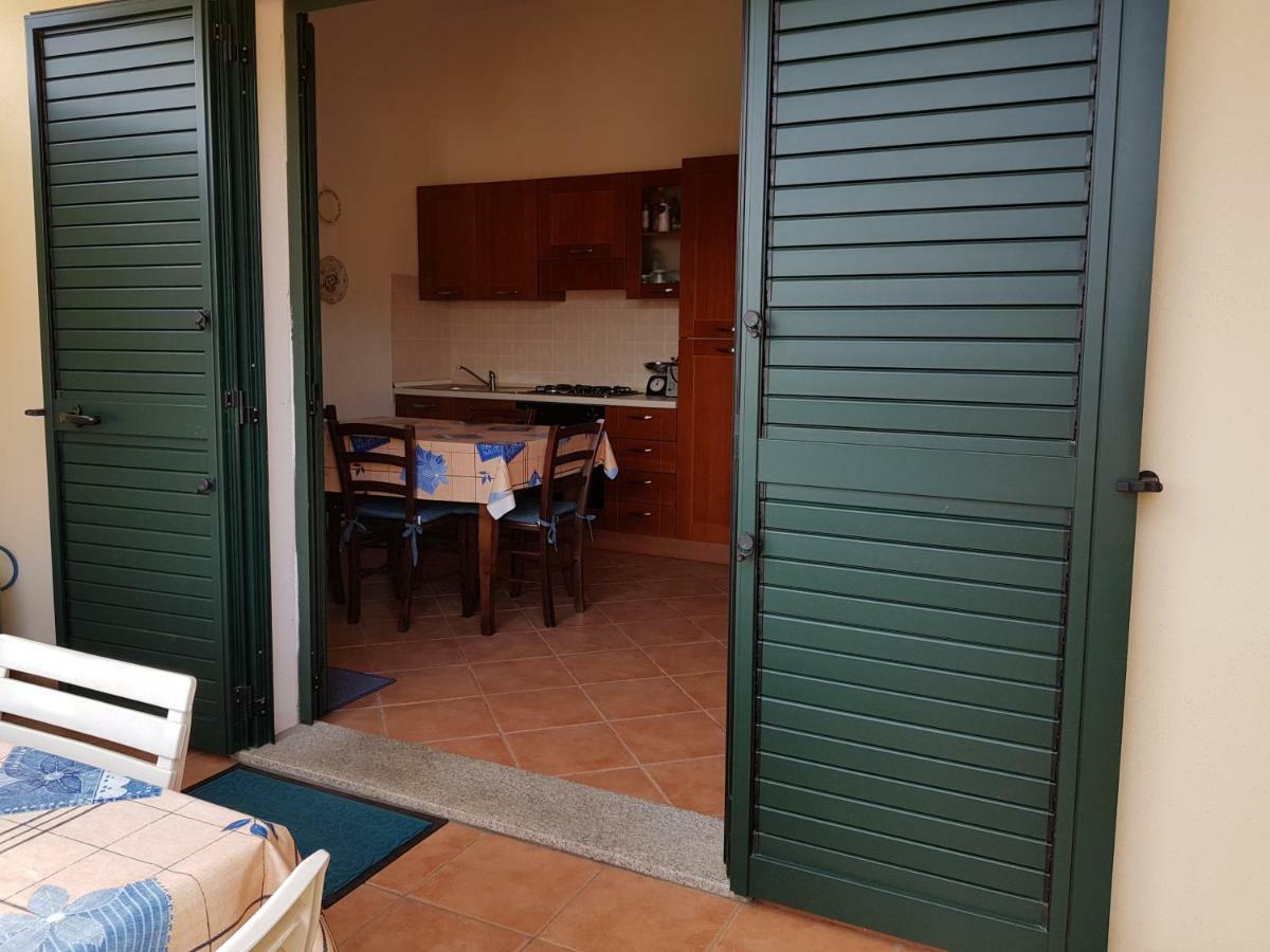 דירות באדזי Borgo Lu Canali Da Gavino מראה חיצוני תמונה