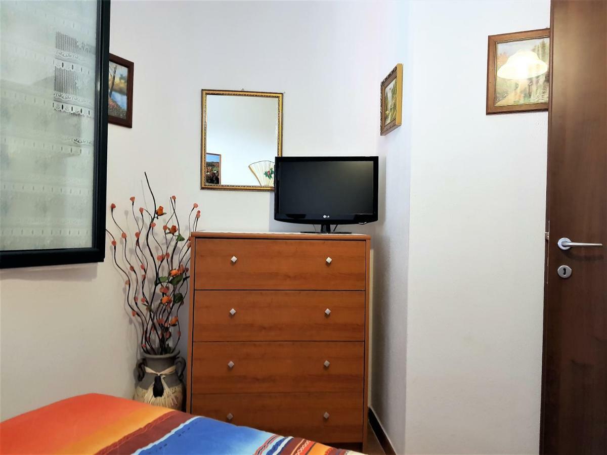 דירות באדזי Borgo Lu Canali Da Gavino מראה חיצוני תמונה
